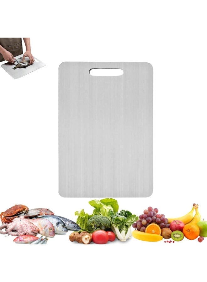 لوح تقطيع شديد التحمل من الفولاذ المقاوم للصدأ 304 للمطبخ، مثالي للتقطيع والفرم والخبز وتحضير اللحوم والجبن والخضراوات والفواكه، 23 × 34 سم - Image 1